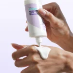 Isntree- Onion Fresh Fluid Sun Cream SPF50+ PA++++ - Imagen 2